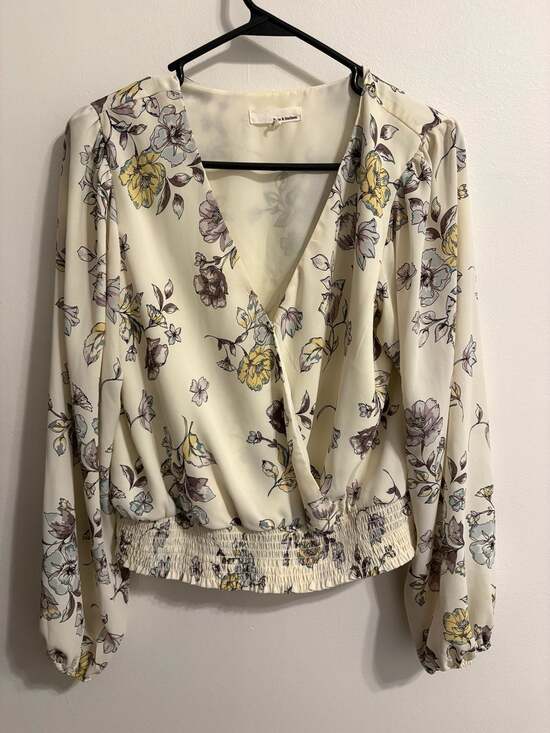 June & Hudson Tops - June & Hudson Floral Wrap V-Neck Smocked Waist Blouse Medium